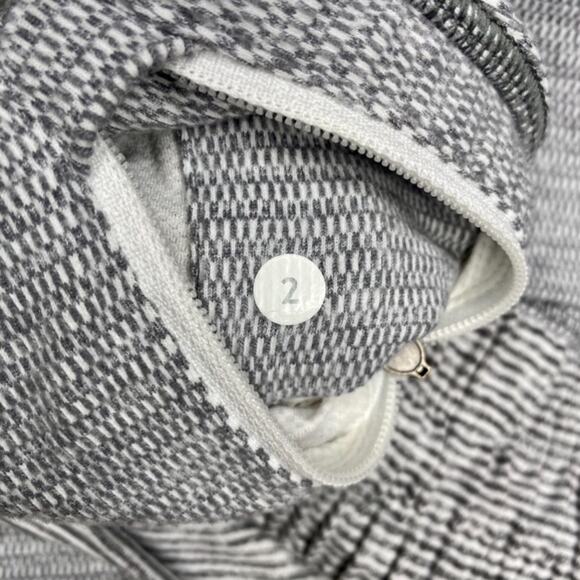 Lululemon Think Fast Hoodie size 2 - Picture 4 of 15